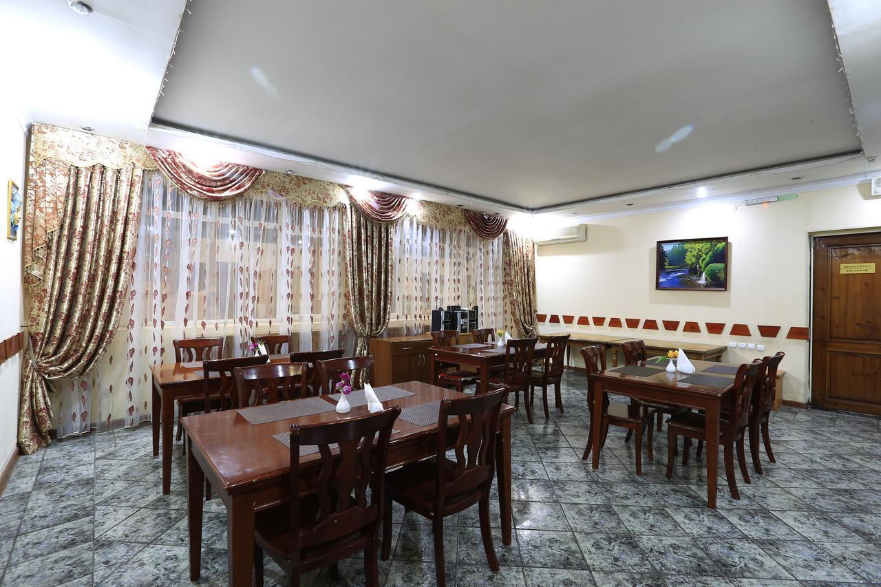 Hostel Raddus-Jss Ташкент Екстериор снимка